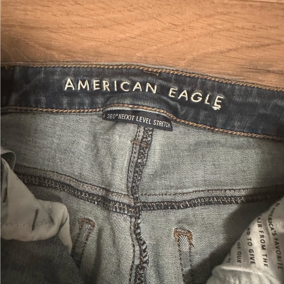 American Eagle Super Hi-Rise Jeggings - Picture 3 of 5